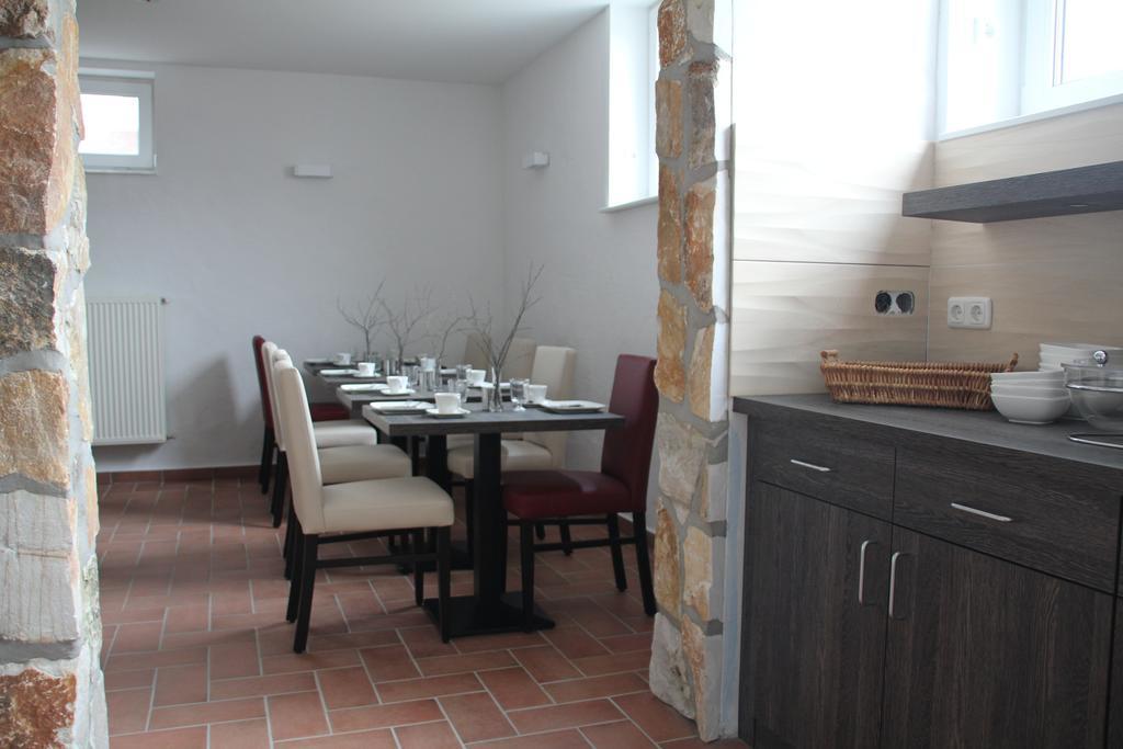 Apartmenthaus Unterwegs Росток Екстер'єр фото